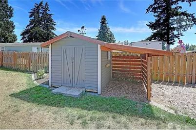 663 Chapman Road, Camano Island, WA 98282 - Photo 8
