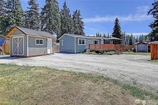 663 Chapman Rd, Camano Island, WA 98282 - Photo 2