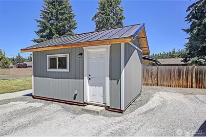 663 Chapman Road, Camano Island, WA 98282 - Photo 10