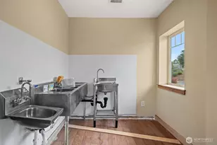 261043 Hwy 101, Sequim, WA 98382 - Photo 6