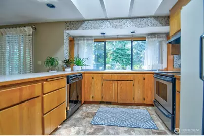 1949 51st Avenue SE, Olympia, WA 98501 - Photo 10