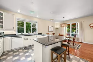 1005 11th St, Bellingham, WA 98225 - Photo 24