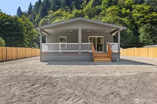 693 S Alder Ln, Port Angeles, WA 98362 - Photo 4