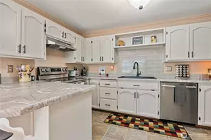 1111 Grover St, Lynden, WA 98264 - Photo 8