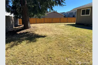 17620 17622 30th Avenue Ct E, Tacoma, WA 98387 - Photo 20