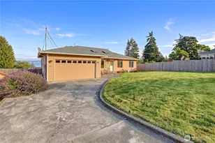 510 Sunnycrest Ln, Camano Island, WA 98282 - Photo 2