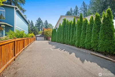 1605 131st Drive NE, Lake Stevens, WA 98258 - Photo 2