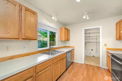 1720 S 6th Street, Mount Vernon, WA 98273 - Photo 18