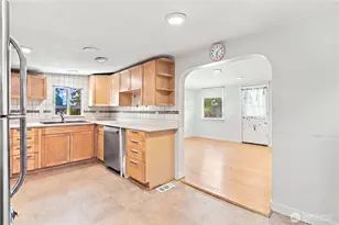 10409 3rd Ave SW, Seattle, WA 98146 - Photo 8