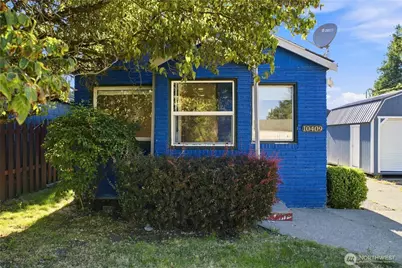 10409 3rd Avenue SW, Seattle, WA 98146 - Photo 2