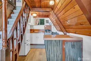 640 E Rauschert Rd, Grapeview, WA 98546 - Photo 16