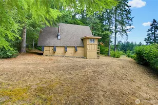 640 E Rauschert Rd, Grapeview, WA 98546 - Photo 28