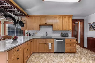 2715 Cedarwood Avenue, Bellingham, WA 98225 - Photo 12