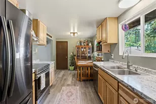 2422 Hennessy Ln, Port Angeles, WA 98363 - Photo 12