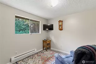 2422 Hennessy Ln, Port Angeles, WA 98363 - Photo 18