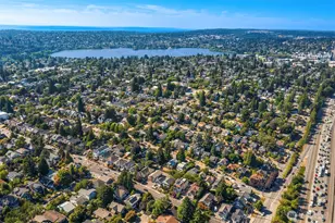 332 NE 50th St, Seattle, WA 98105 - Photo 18