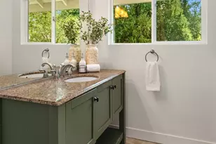 11517 Tyler Pl NE, Bainbridge Island, WA 98110 - Photo 16