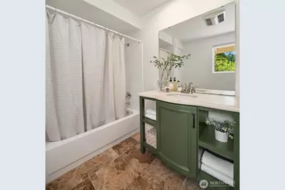 11517 Tyler Place NE, Bainbridge Island, WA 98110 - Photo 20