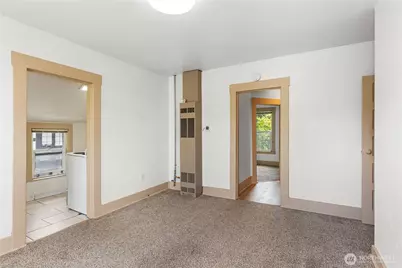 709 NE 43rd Street, Seattle, WA 98105 - Photo 6