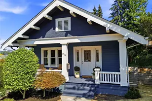 2716 Warren Ave N, Seattle, WA 98109 - Photo 2