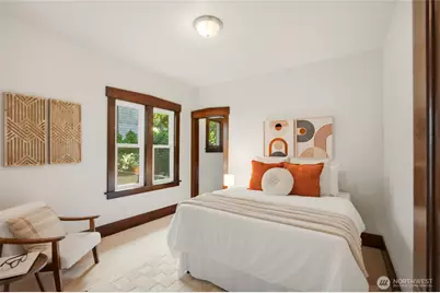 2716 Warren Avenue N, Seattle, WA 98109 - Photo 16
