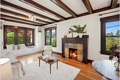 2716 Warren Avenue N, Seattle, WA 98109 - Photo 8