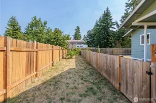 2419 Arbutus Ln, Port Angeles, WA 98363 - Photo 36