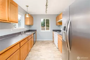 2419 Arbutus Ln, Port Angeles, WA 98363 - Photo 12