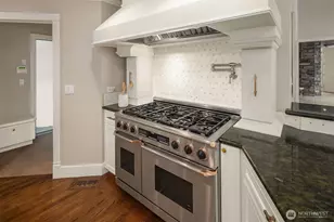 21219 SE 39th St, Sammamish, WA 98075 - Photo 12