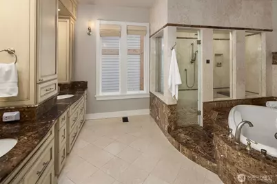 21219 SE 39th Street, Sammamish, WA 98075 - Photo 24