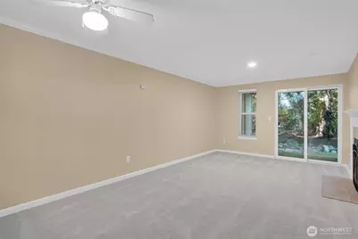 11102 NE 125th Lane #K136, Kirkland, WA 98034 - Photo 4