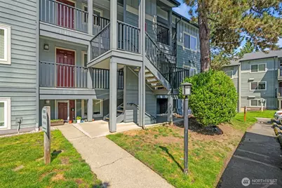 11102 NE 125th Lane #K136, Kirkland, WA 98034 - Photo 2