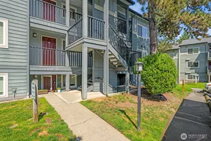 11102 NE 125th Ln, Kirkland, WA 98034 - Photo 2