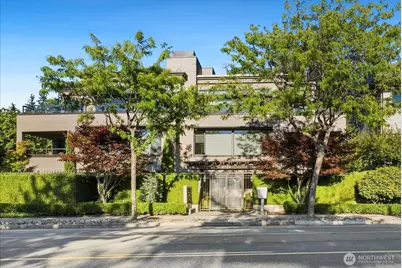 5726 Lake Washington Boulevard NE #3001, Kirkland, WA 98033 - Photo 1
