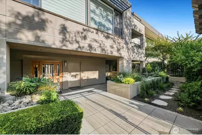 5726 Lake Washington Boulevard NE #3001, Kirkland, WA 98033 - Photo 2