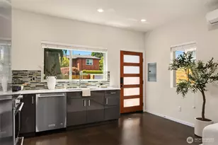 8356 19th Ave NW, Seattle, WA 98117 - Photo 10
