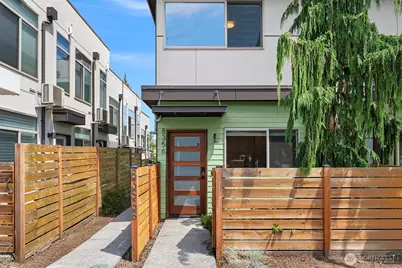 8356 19th Avenue NW #B, Seattle, WA 98117 - Photo 2
