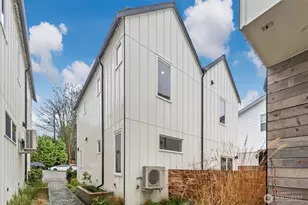 10354 Wallingford Ave N, Seattle, WA 98133 - Photo 20
