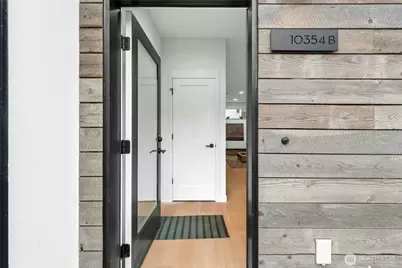 10354 Wallingford Ave N #B, Seattle, WA 98133 - Photo 2