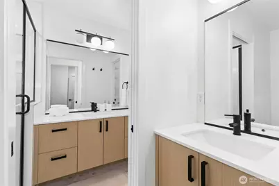 10354 Wallingford Ave N #B, Seattle, WA 98133 - Photo 14