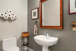 631 Market St W, Kirkland, WA 98033 - Photo 24