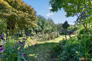 5696 E Collins Rd, Port Orchard, WA 98366 - Photo 2
