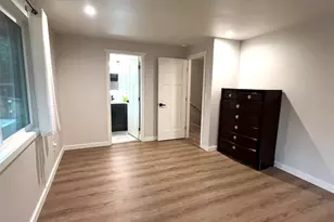8430 SE 45th St, Mercer Island, WA 98040 - Photo 14