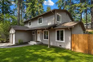 8430 SE 45th St, Mercer Island, WA 98040 - Photo 1