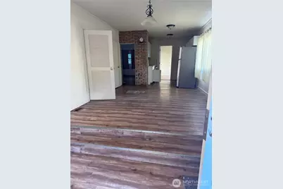 2533 E 3rd Street, Port Orchard, WA 98366 - Photo 2