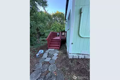 2533 E 3rd Street, Port Orchard, WA 98366 - Photo 14