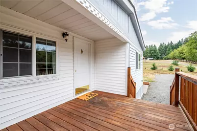 1067 Spirit Lake Highway, Castle Rock, WA 98611 - Photo 4