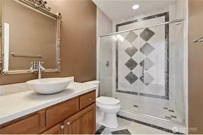 15025 SE 43rd St, Bellevue, WA 98006 - Photo 16