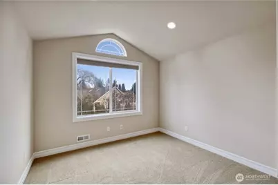 15025 SE 43rd St, Bellevue, WA 98006 - Photo 24