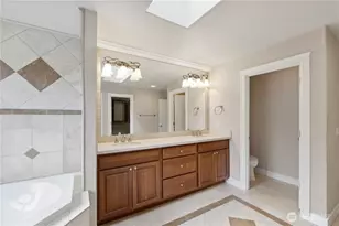 15025 SE 43rd St, Bellevue, WA 98006 - Photo 20